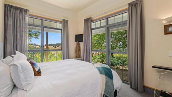 Hawkdun Rise Vineyard & Accommodation 알렉산드라 외부 사진
