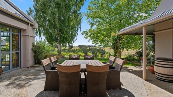 Hawkdun Rise Vineyard & Accommodation 알렉산드라 외부 사진